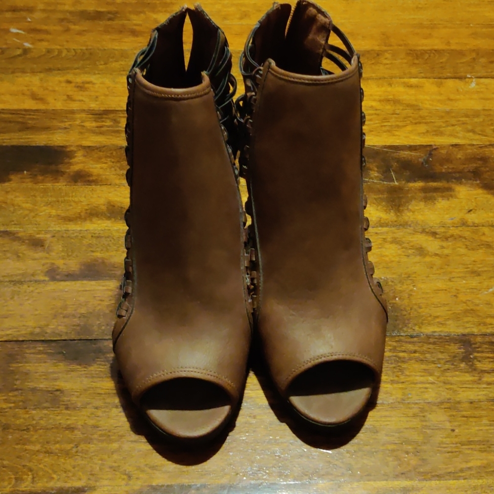 ankle boots